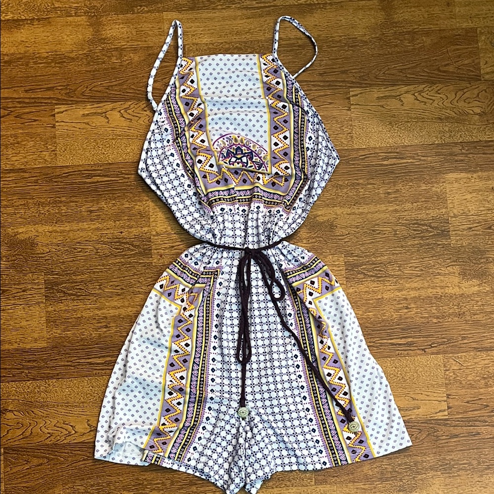 Women’s Tigerlily Multicolor Patterned  tank romper  size 4